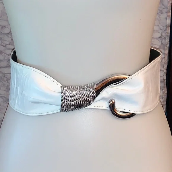 Magid White leather cummerbund style belt. - Picture 1 of 9